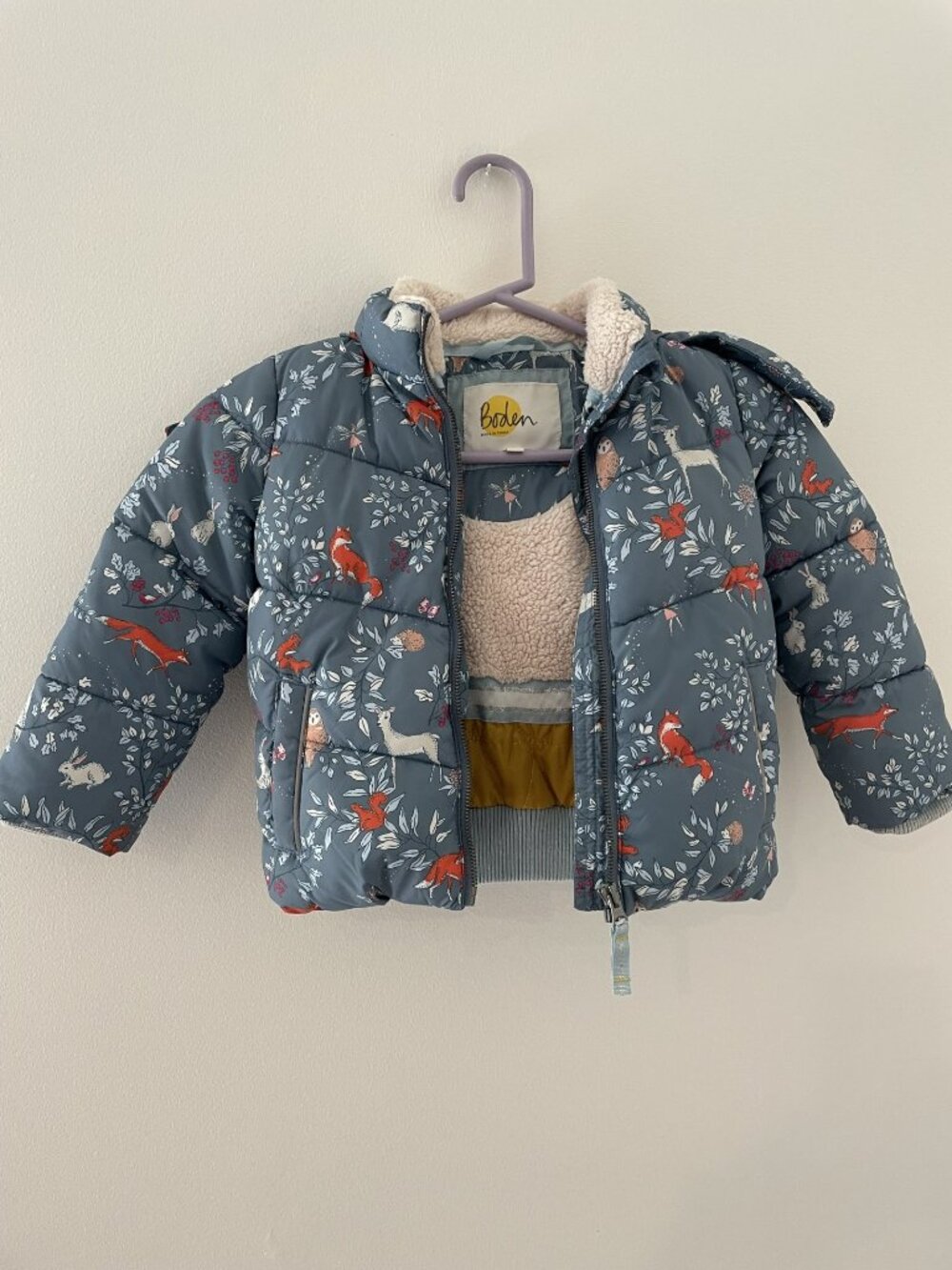 Mini Boden Woodland themed all weather puffer jacket, sherpa hood 3-4 yr